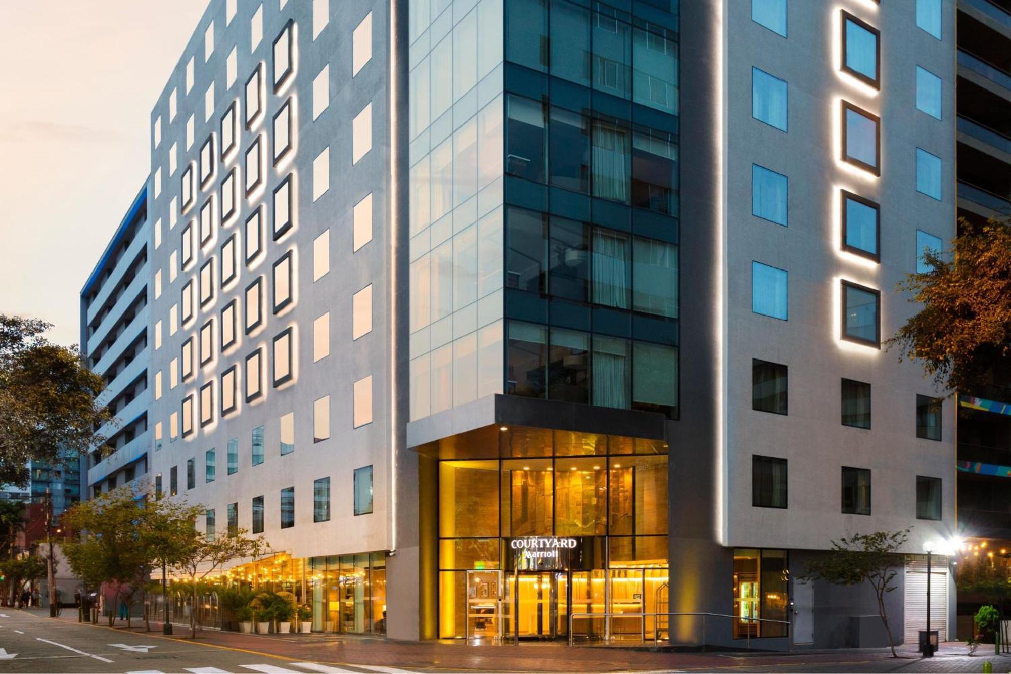 Courtyard By Marriott Lima Miraflores Exterior photo