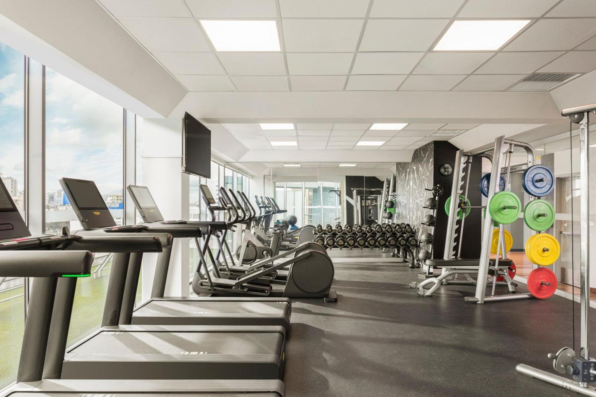 Courtyard By Marriott Lima Miraflores Exterior photo