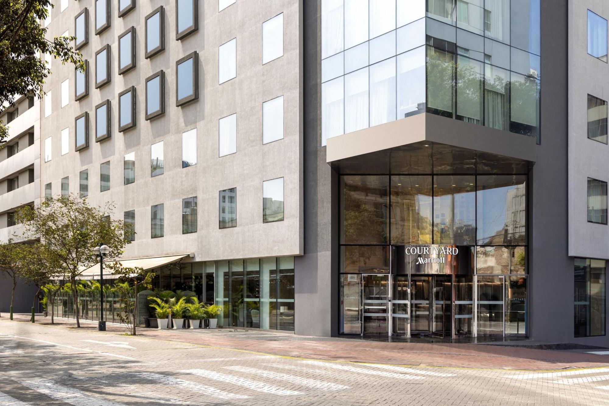 Courtyard By Marriott Lima Miraflores Exterior photo