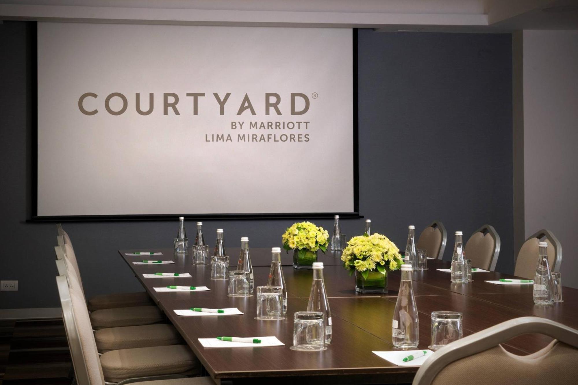 Courtyard By Marriott Lima Miraflores Exterior photo