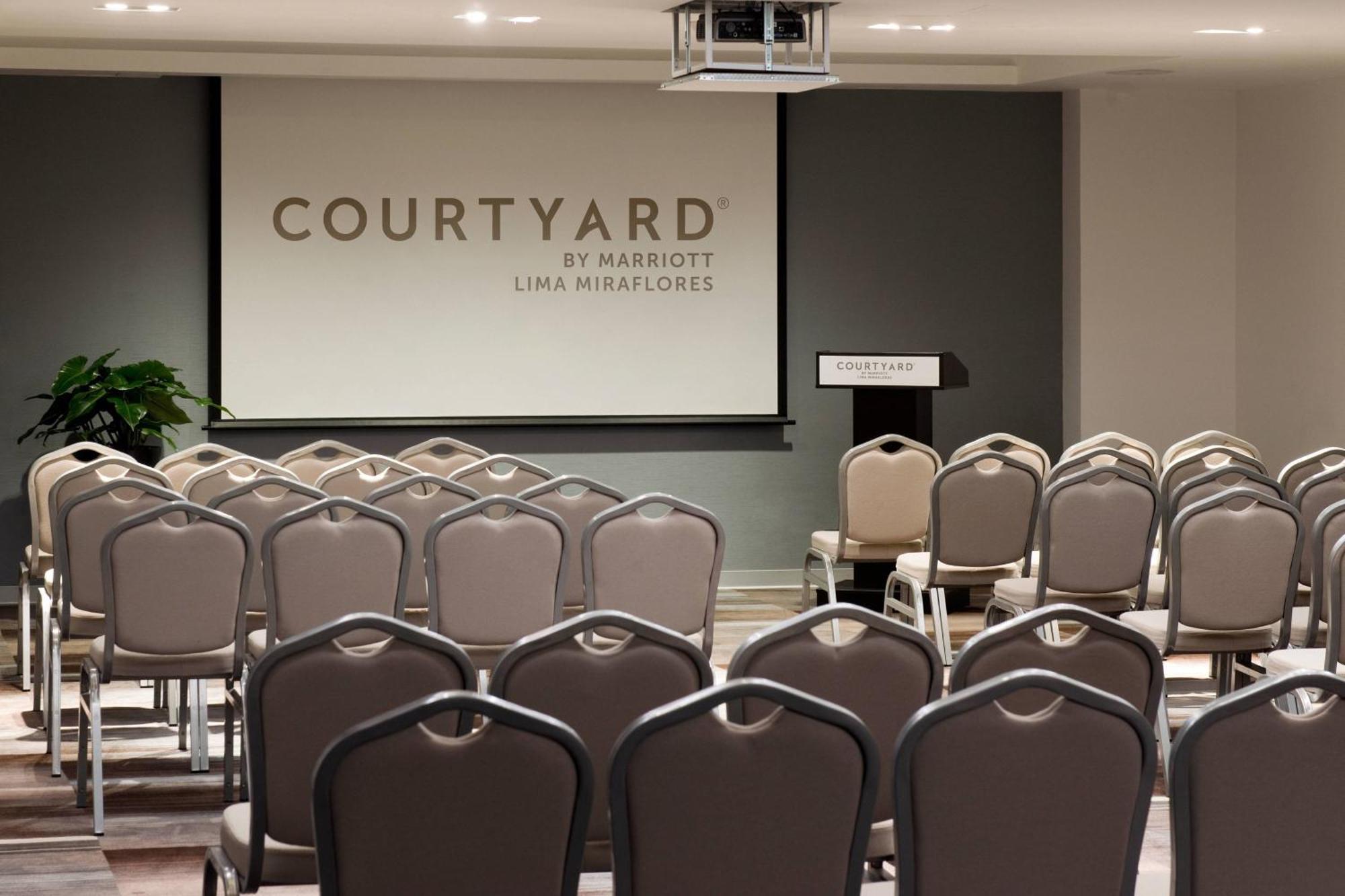 Courtyard By Marriott Lima Miraflores Exterior photo