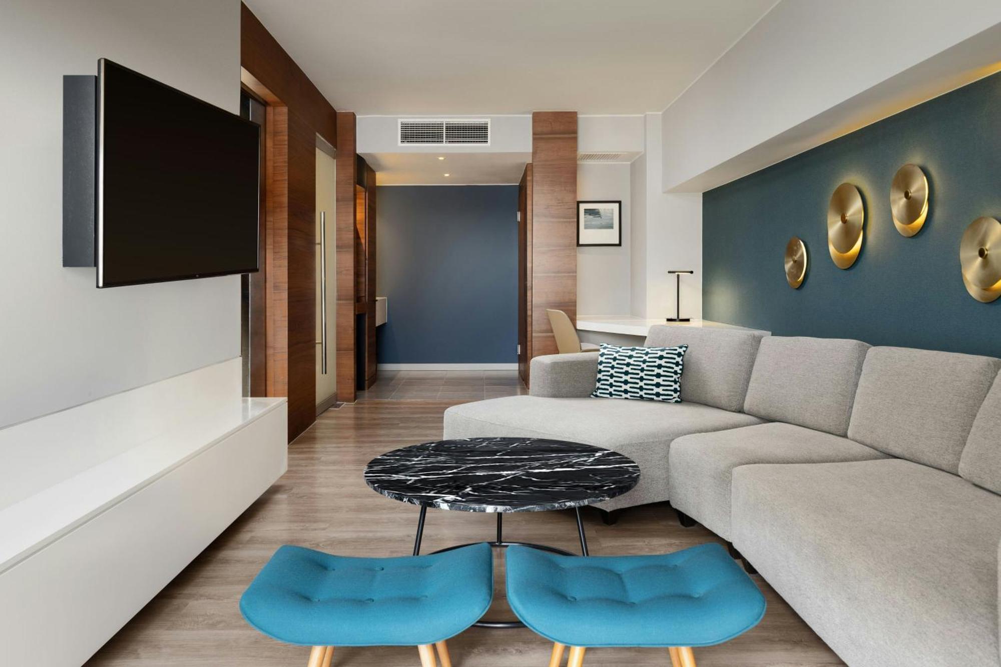 Courtyard By Marriott Lima Miraflores Exterior photo